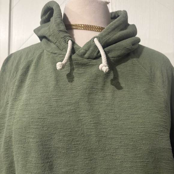 H&M basic green textured knit pullover hoodie‎ / Size Medium/ Granola/Minimalist - Picture 4 of 5